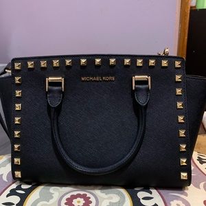 Michael Kor’s Cross body bag